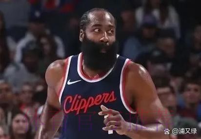 西蒙斯：拿红牌前只想帮助球队；目前还没达到想要的状态